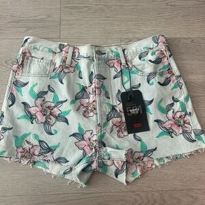 Levi's Cream and Pink Jean Shorts Vibrant Floral Design